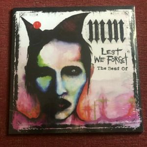 Marilyn manson lest we forget record